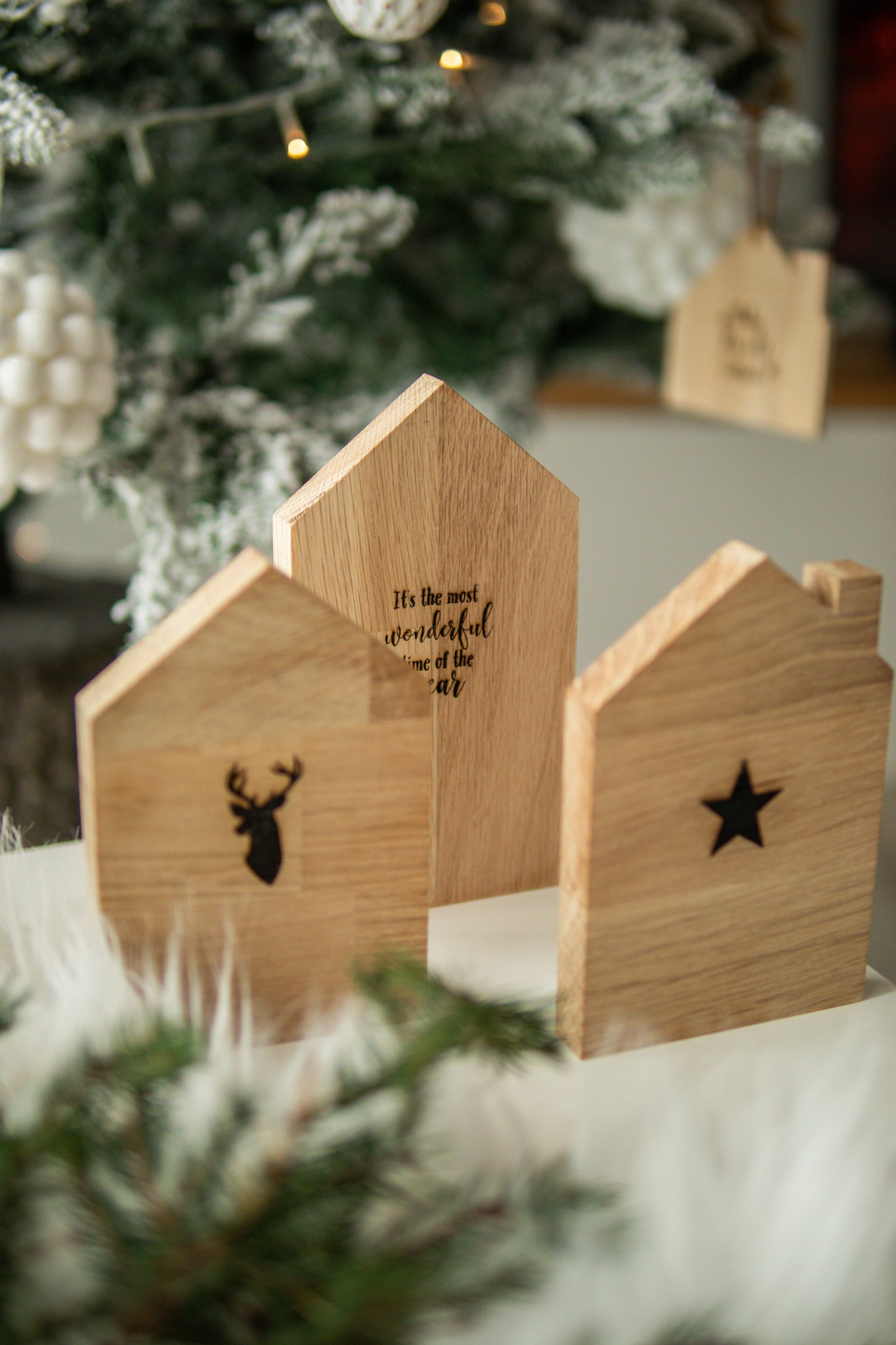 Set Casette di Natale in legno di rovere con incisioni
