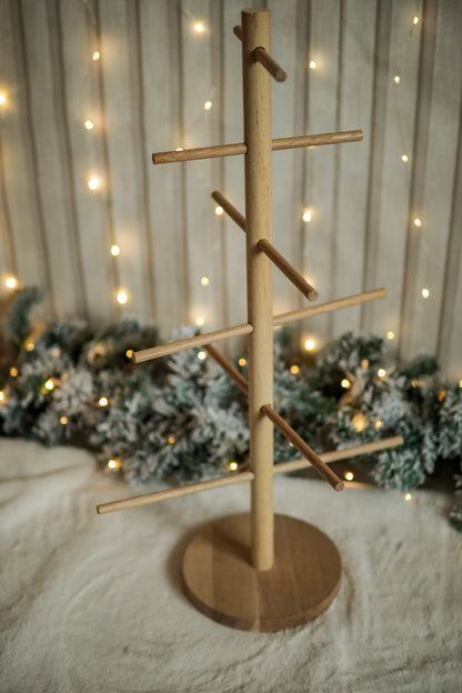 Albero di Natale in legno rovere e ayous stile nordico fatto a mano